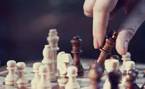 Saudi grand mufti bans chess, says it's a 'waste of time'