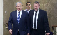 משלושה יצא אחד         