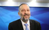 Deri 'naturally' back as Interior Minister after ruling it out