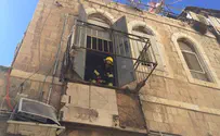 תיעוד: פצועים בקריסת מרפסת