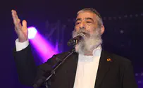 Two years later, right-wing music legend gets honored