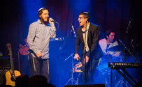 מעמדת הסאונד לקדמת הבמה
