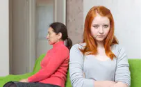 Survey: Half of Israeli parents don't talk with their kids