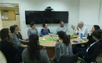 Women combining the army with Torah study