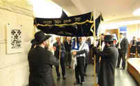 Moving celebration for Berlin Jews