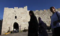 Pipe bombs found in Herod's Gate food stand