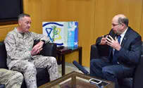 Watch: Ya'alon greets top US general as Juniper Cobra ends