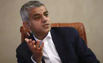 Reuters London looks set to elect first-ever Muslim mayor