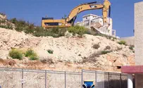 Arabs work adjacent to kindergartens with no security