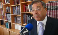 Rabbi Riskin: 'Those over 70 should not go to synagogue'