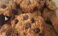 Arutz Sheva Chocolate chip granola cookies