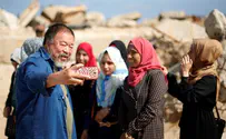 Chinese dissident artist finds Gazans leaving for Europe