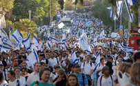 Flag parade organizers: Police offer misses point of parade
