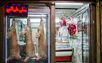 Arabs sue for right to import non-kosher meat