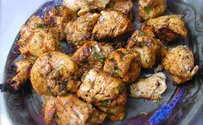 Renee Chernin/TheKosherChannel Blazing chicken kabobs