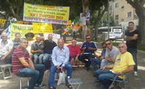 מורי נהיגה שובתים רעב: הצ'קים חוזרים
