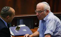 Ariel condemns 'bragging' Bennett for 'achieving nothing'
