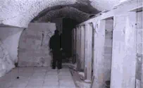 Waqf illegally built dozens of toilets next to Temple Mount
