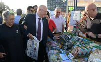 תמונות: בני הזוג ריבלין ב"שבוע הספר"