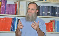 הרב גודמן: רק אדם בוגר רשאי לשתות