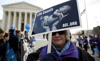 US Supreme Court strikes down Texas abortion law