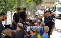 השוטרים באו לשמח את ילדי עתניאל