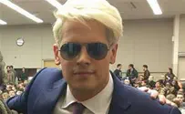 Did Jewish Breitbart journalist see the Nazi salutes?