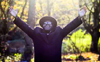 Watch: Nissim Black is 'Ready for Shabbat'