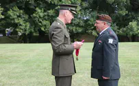 Watch: Chief of Staff presented with surprise US honor