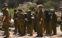 'הפגזים והטילים נחתו סביב זה אחר זה'