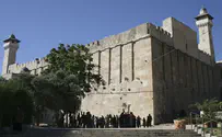 Flash 90 'Hold cabinet meeting at Tomb of Patriarchs'