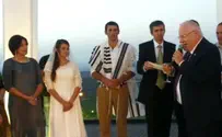 השמחה במעונם        