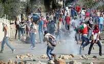 Watch: Jewish driver narrowly escapes lynch mob