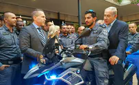 ארדן ונתניהו לשוטרים: מצדיעים לכם