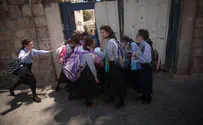 התלמידות החרדיות חוזרות לבית הספר