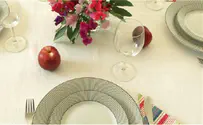 שולחן שבת מהודר- כן או לא ועד כמה?