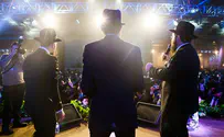 Watch: 5,600 dance at annual Chabad banquet