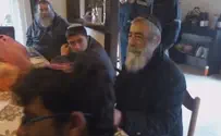 Watch: Musician Ariel Zilber comes to Amona