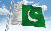 Pakistan's defense minister criticized over threat to Israel