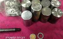 ערבי ייצר מטבעות מזוייפים וחלקי נשק
