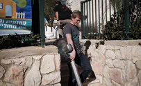 Youths evicted from Ofra home ahead of scheduled demolition