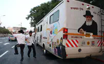 Watch: Jews and Arabs enjoy a dance together 