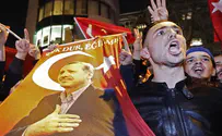 Turkish minister denied entry to Rotterdam consulate