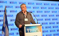 אבי רואה: פריצת דרך   