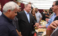אם ברגותי מנהיג, אסד הוא רופא ילדים