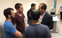 פעילי שמאל "פוצצו" הרצאה של ניר ברקת