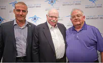 'Birthright Israel one of the few totally selfless things'