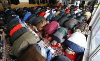Reuters Muslims against terror