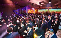 Jewish Moscow presents 'tefillin bank'