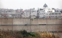 נכנס בטעות עם רכבו לקלקיליה והותקף